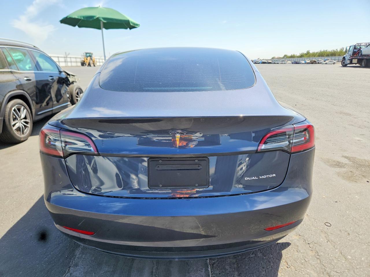 2023 Tesla Model 3 - Фото 6