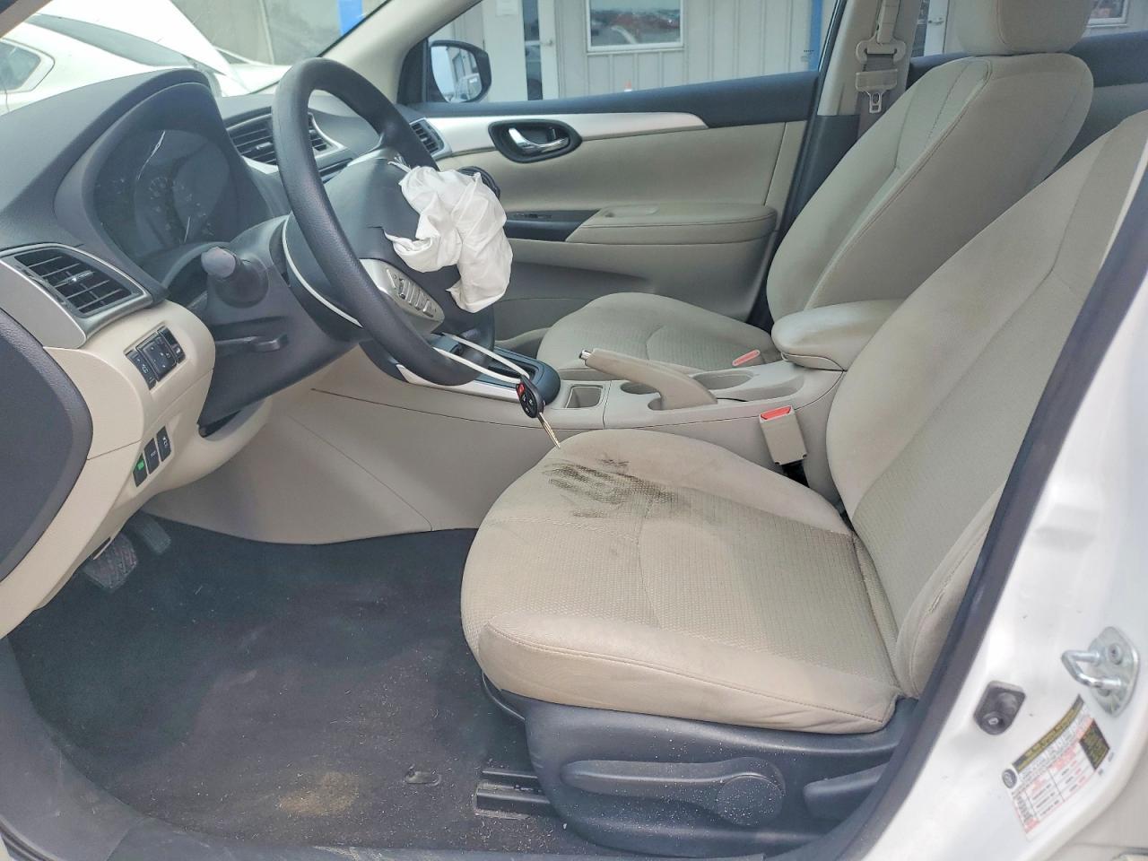 2016 Nissan Sentra S - Фото 7