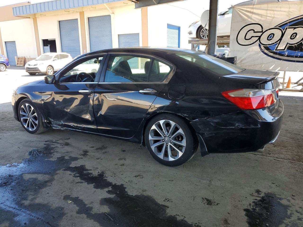 2015 Honda Accord Sport - Фото 2