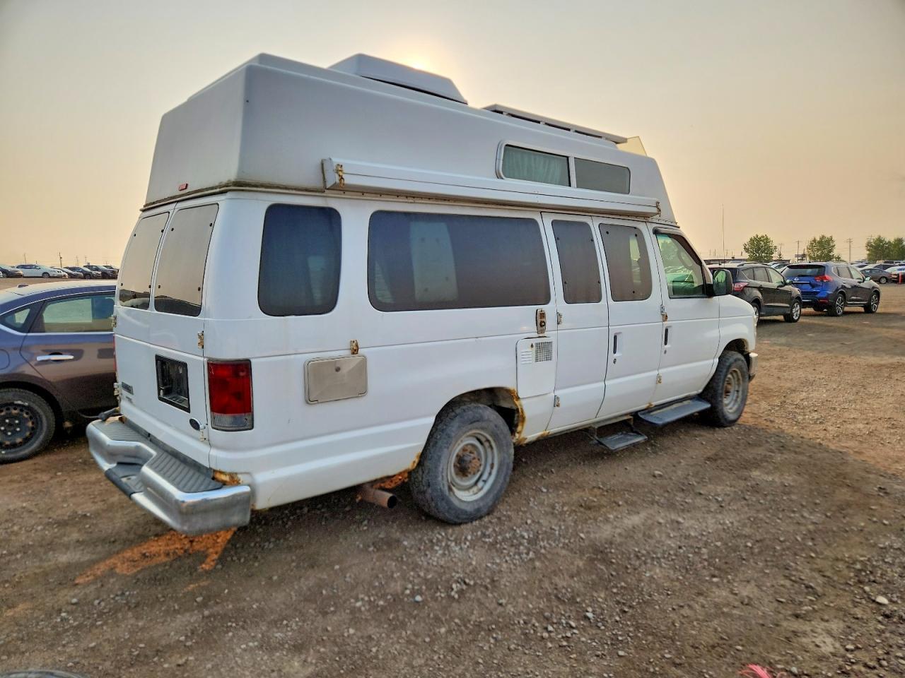2008 Ford Econoline E350 Super Duty Wagon - Фото 5