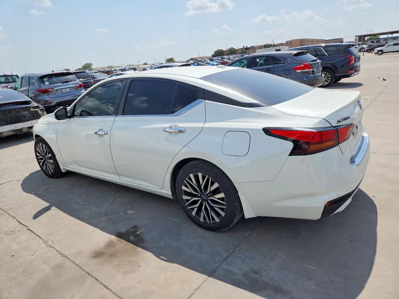 2023 Nissan Altima Sv - Фото 2