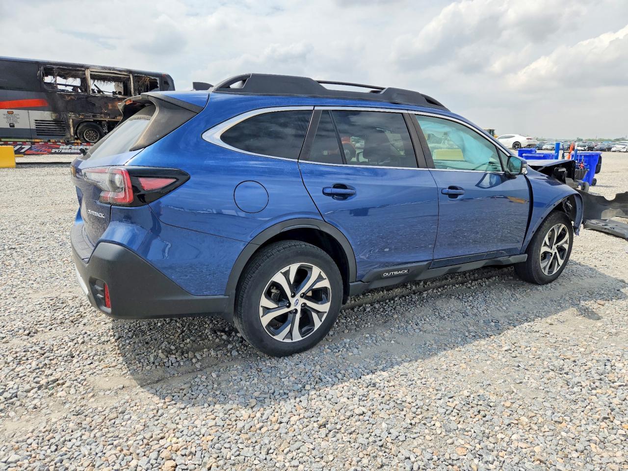 2020 Subaru Outback Limited - Фото 3