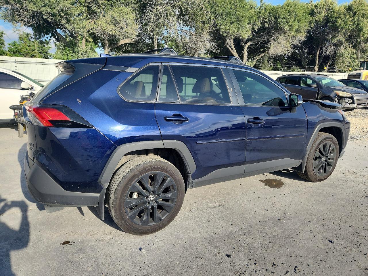 2025 Toyota Rav4 Xle Premium - Фото 3
