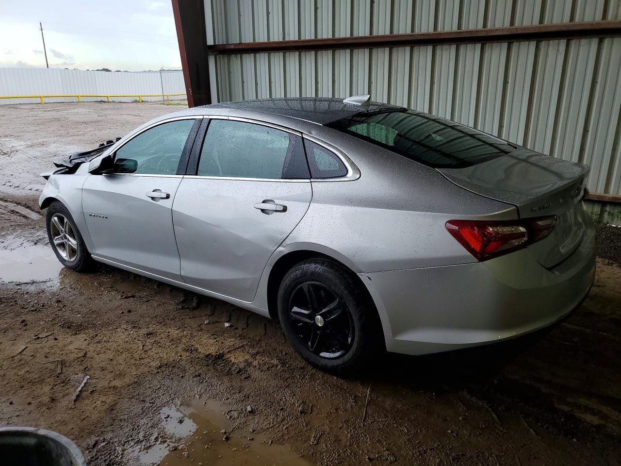 2022 Chevrolet Malibu Lt - Image 2