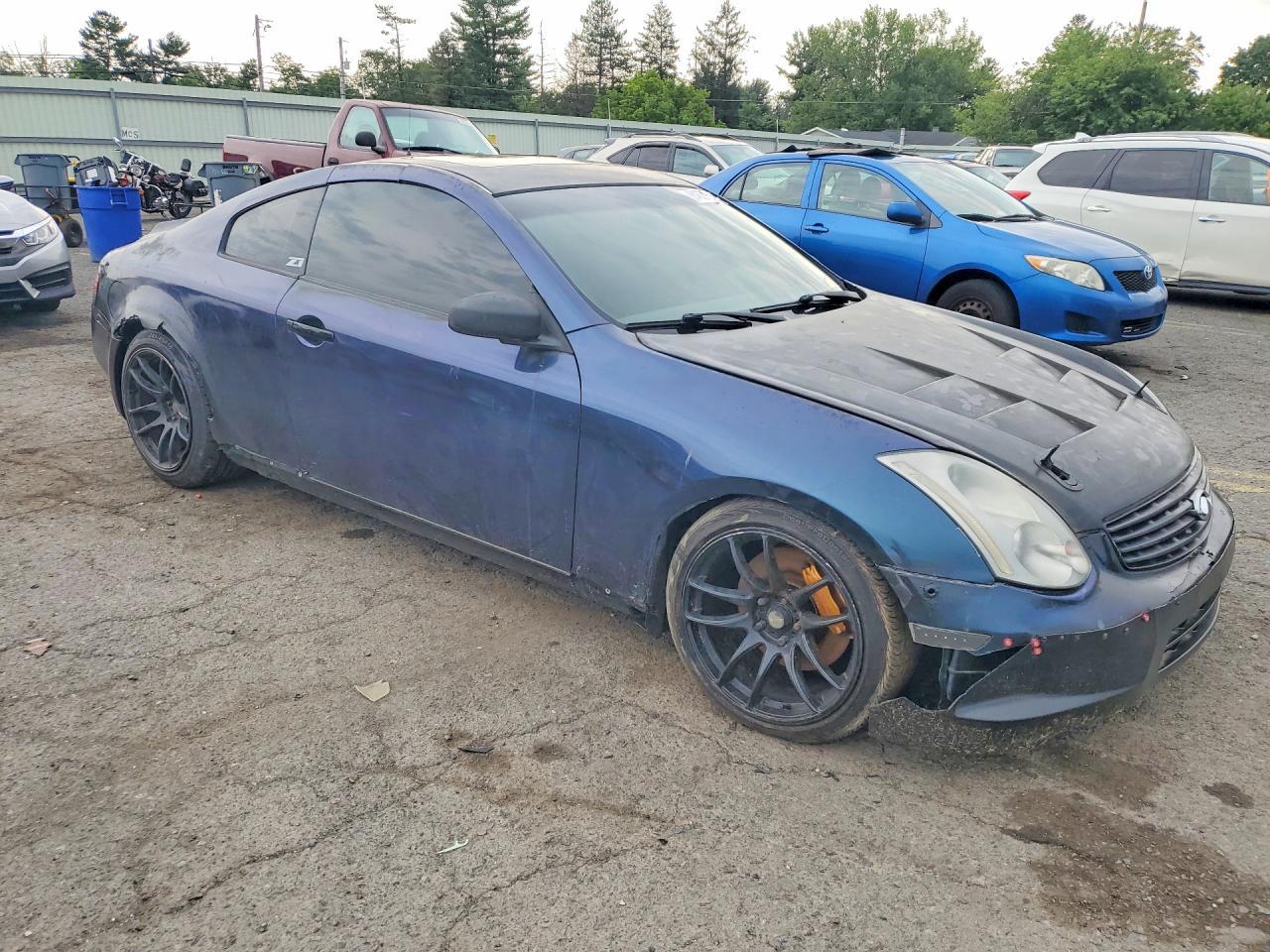 2004 Infiniti G35 Base - Image 4