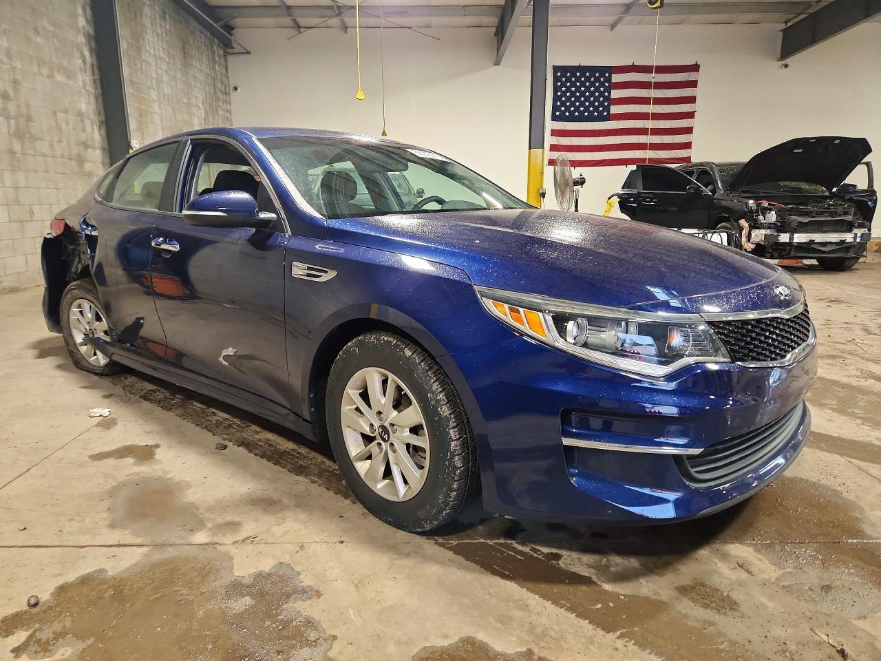2017 Kia Optima Lx - Фото 4