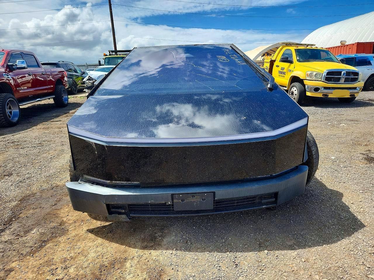 2024 Tesla Cybertruck - Фото 5