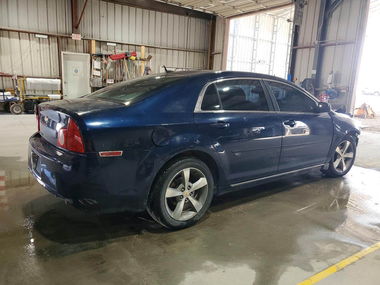 2011 Chevrolet Malibu 1Lt - Image 3