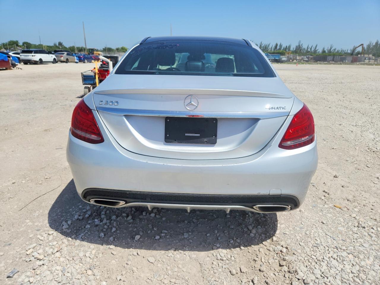 2016 Mercedes-Benz C 300 4Matic - Image 6