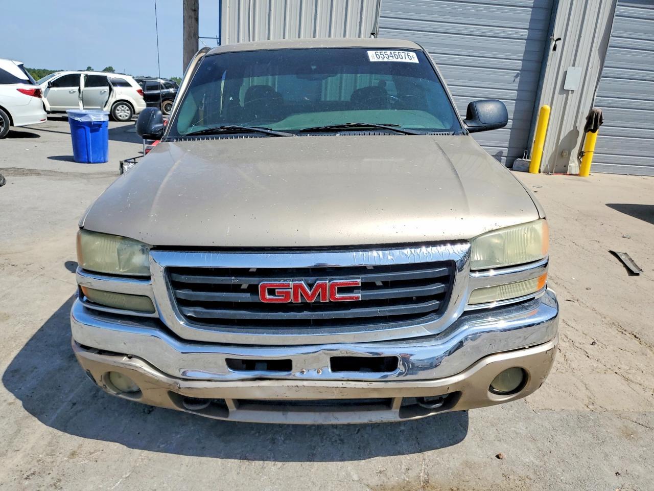 2004 GMC New Sierra C1500 - Фото 5