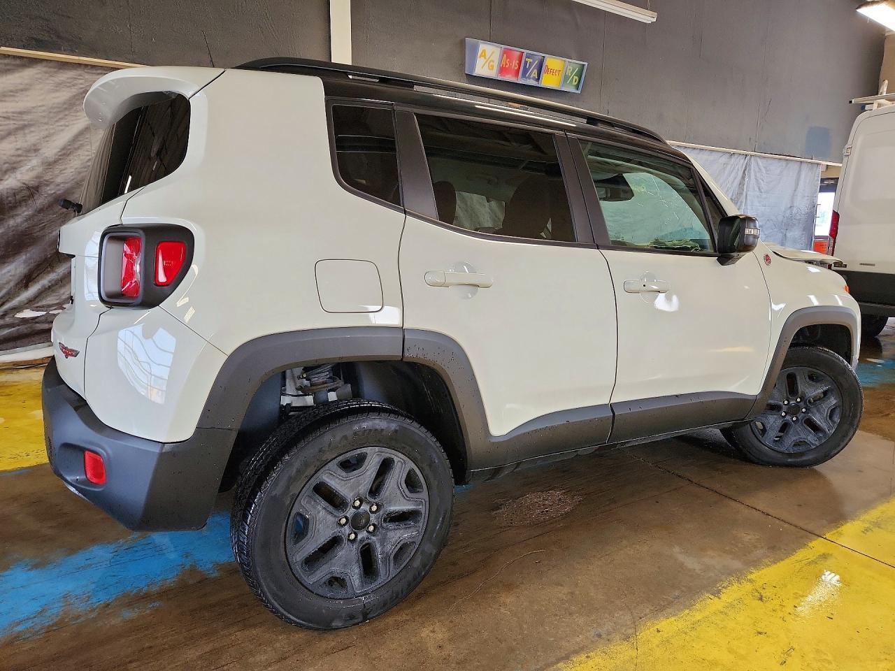 2018 Jeep Renegade Trailhawk - Фото 3