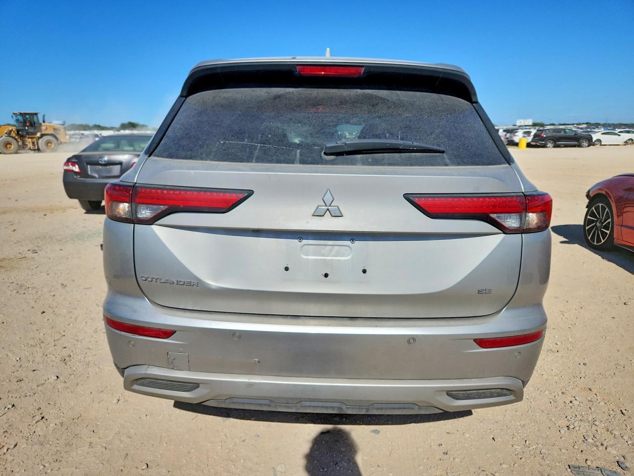 2022 Mitsubishi Outlander Se - Фото 6