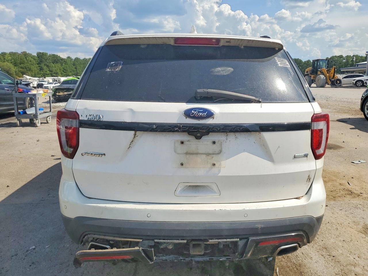 2017 Ford Explorer Sport - Image 6