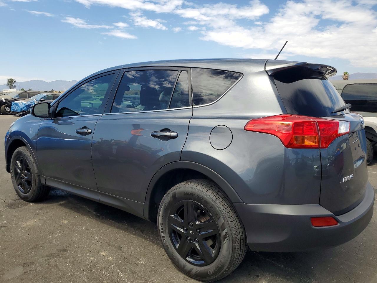 2015 Toyota Rav4 Le - Фото 2
