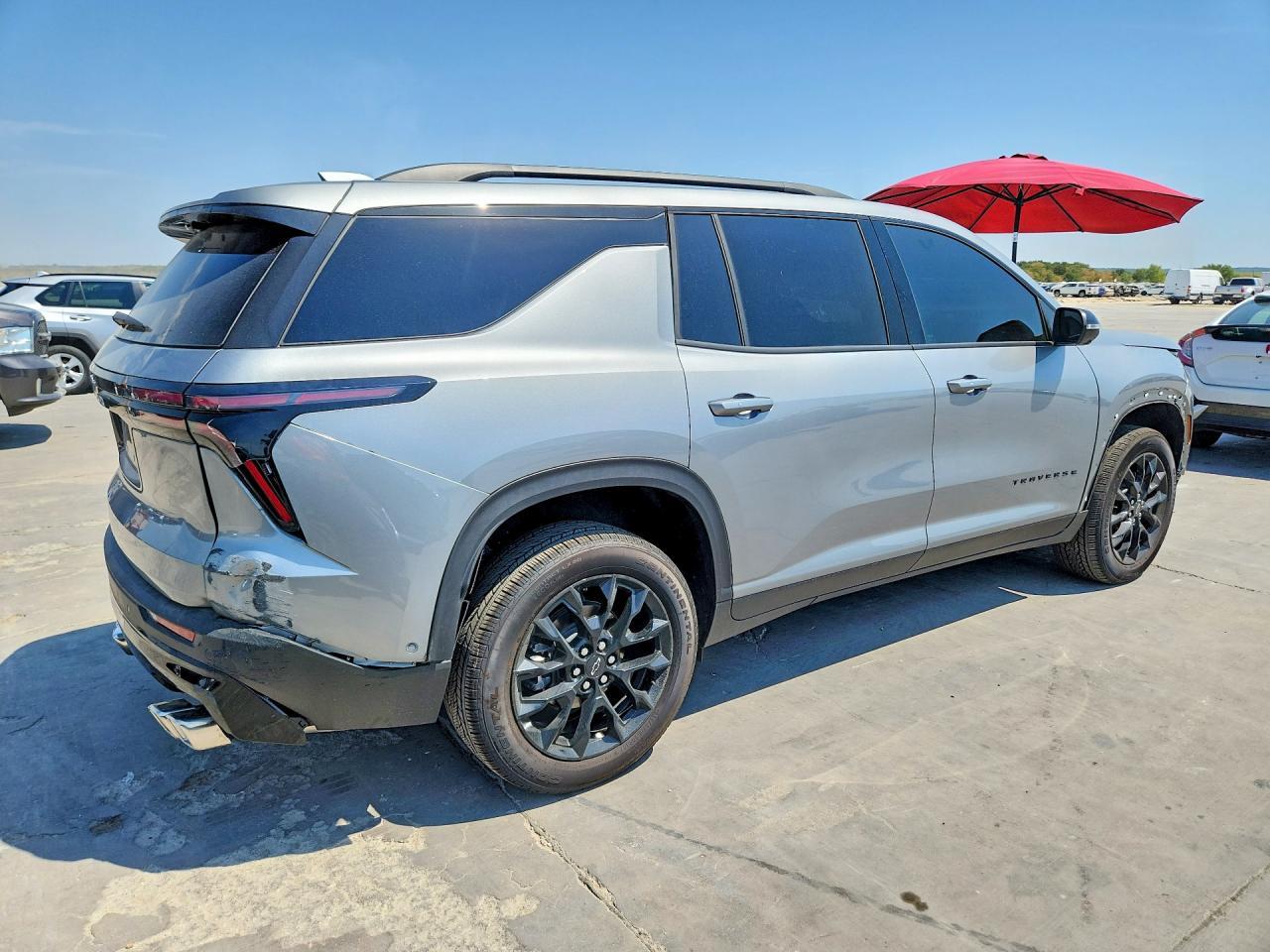 2026 Chev Traverse L - Image 3