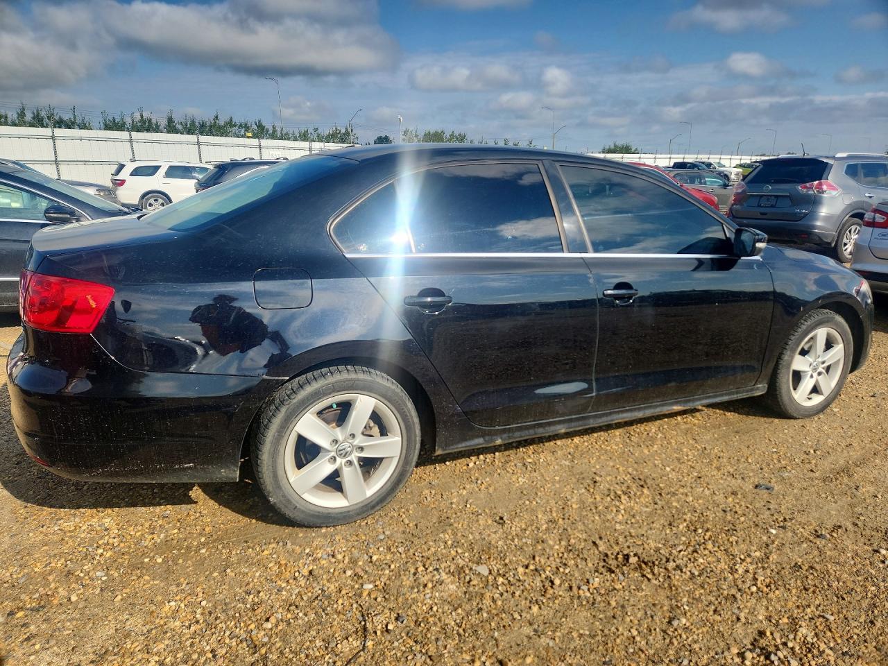 2013 Volkswagen Jetta - Фото 3