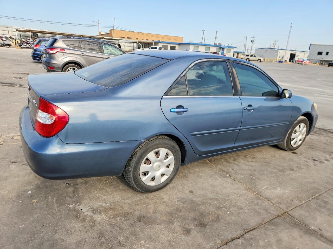 2003 Toyota Camry Le - Image 3