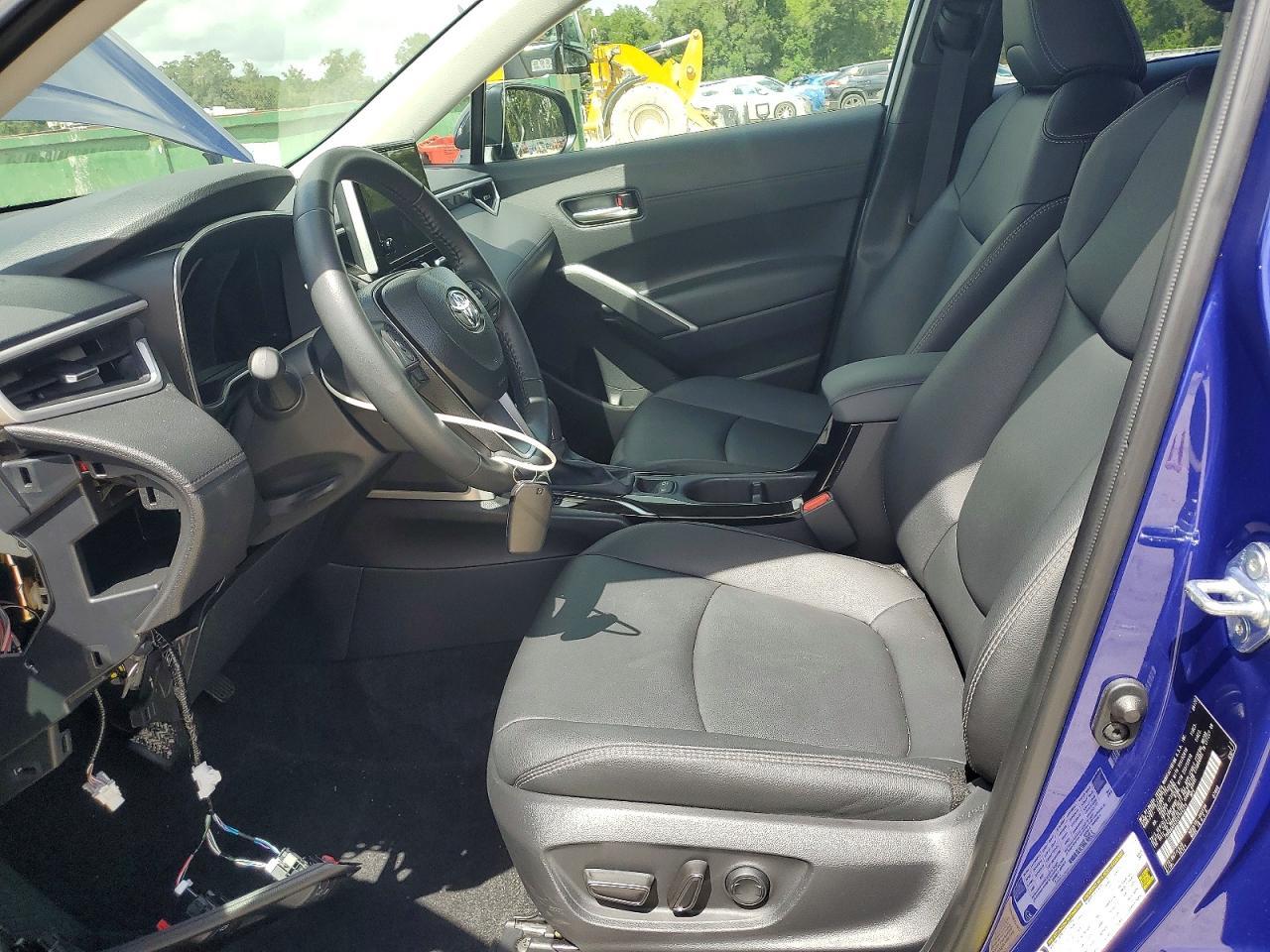 2025 Toyota Corolla Cross Xle - Фото 7