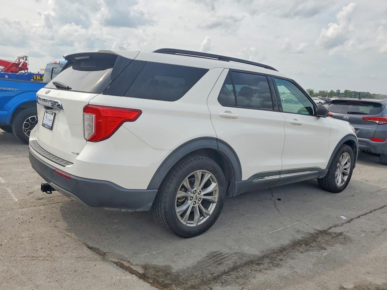 2020 Ford Explorer Xlt - Фото 3