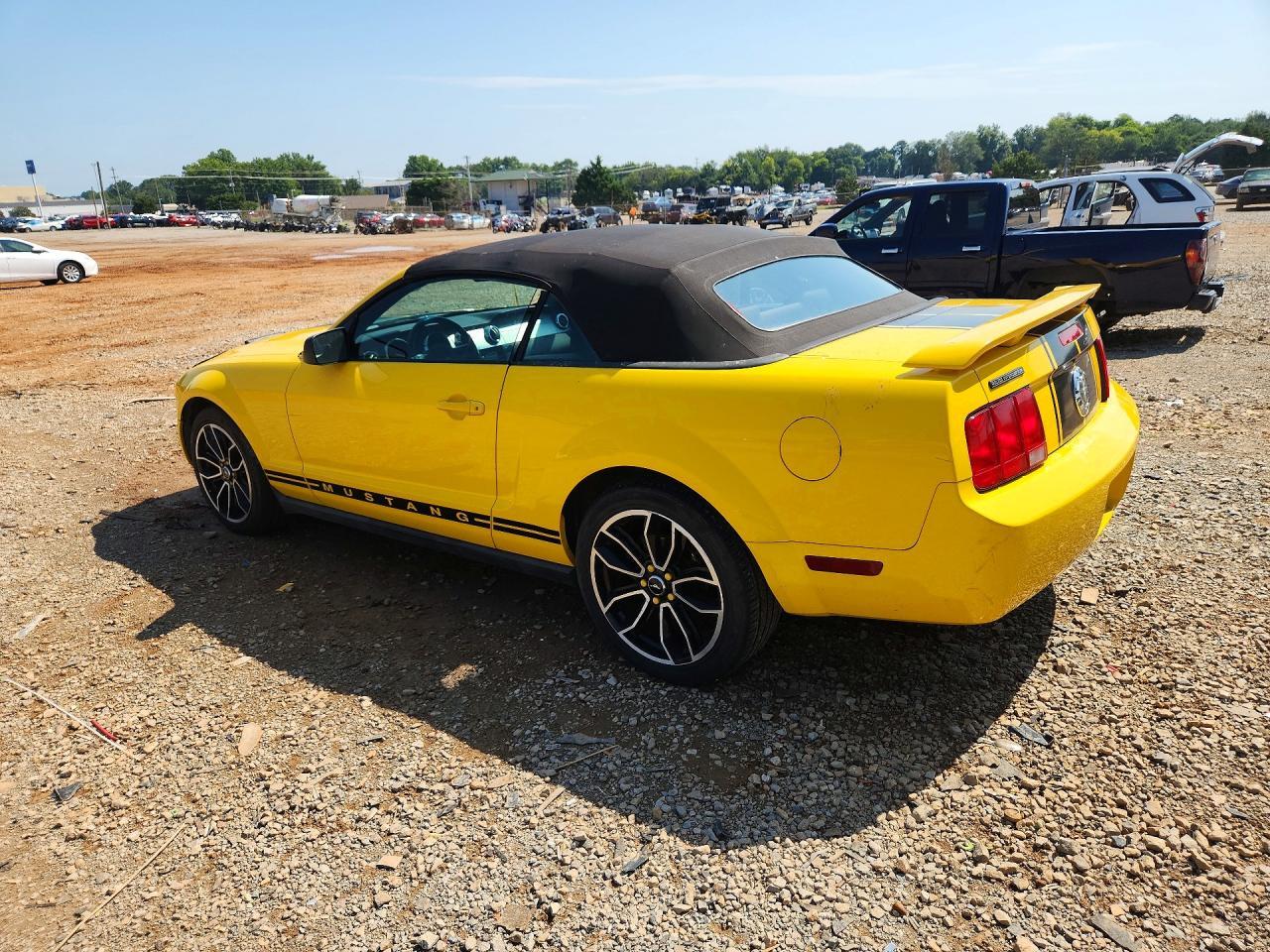 2006 Ford Mustang - Фото 2