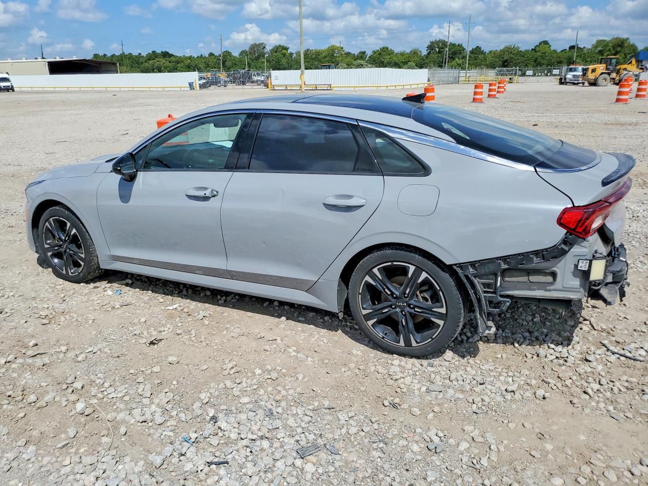 2022 Kia K5 Gt Line - Фото 2
