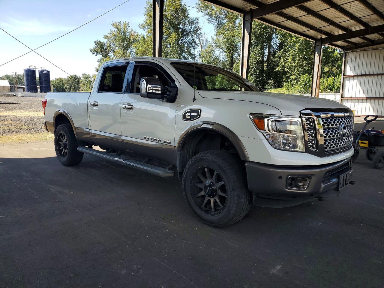 2017 Nissan Titan Xd Platinum Reserve - Фото 4