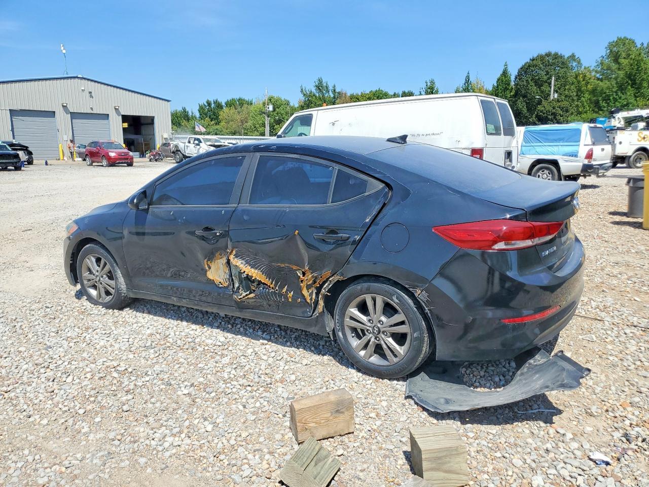 2017 Hyundai Elantra Se - Фото 2