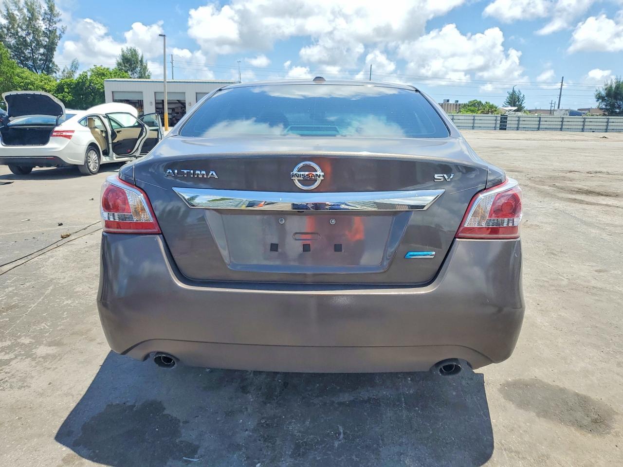 2013 Nissan Altima 2.5 - Фото 6