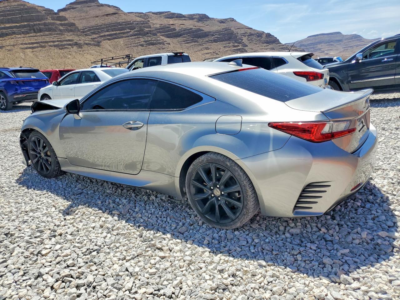 2017 Lexus Rc 200T - Фото 2