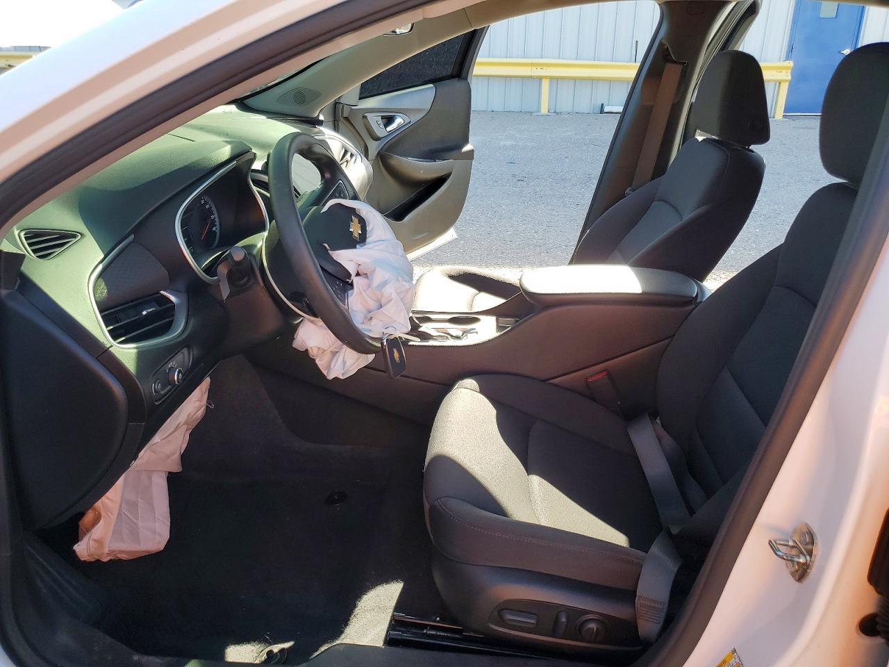 2023 Chevrolet Malibu Ls - Фото 7