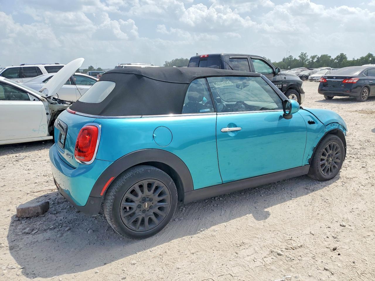 2019 Mini Cooper - Image 3