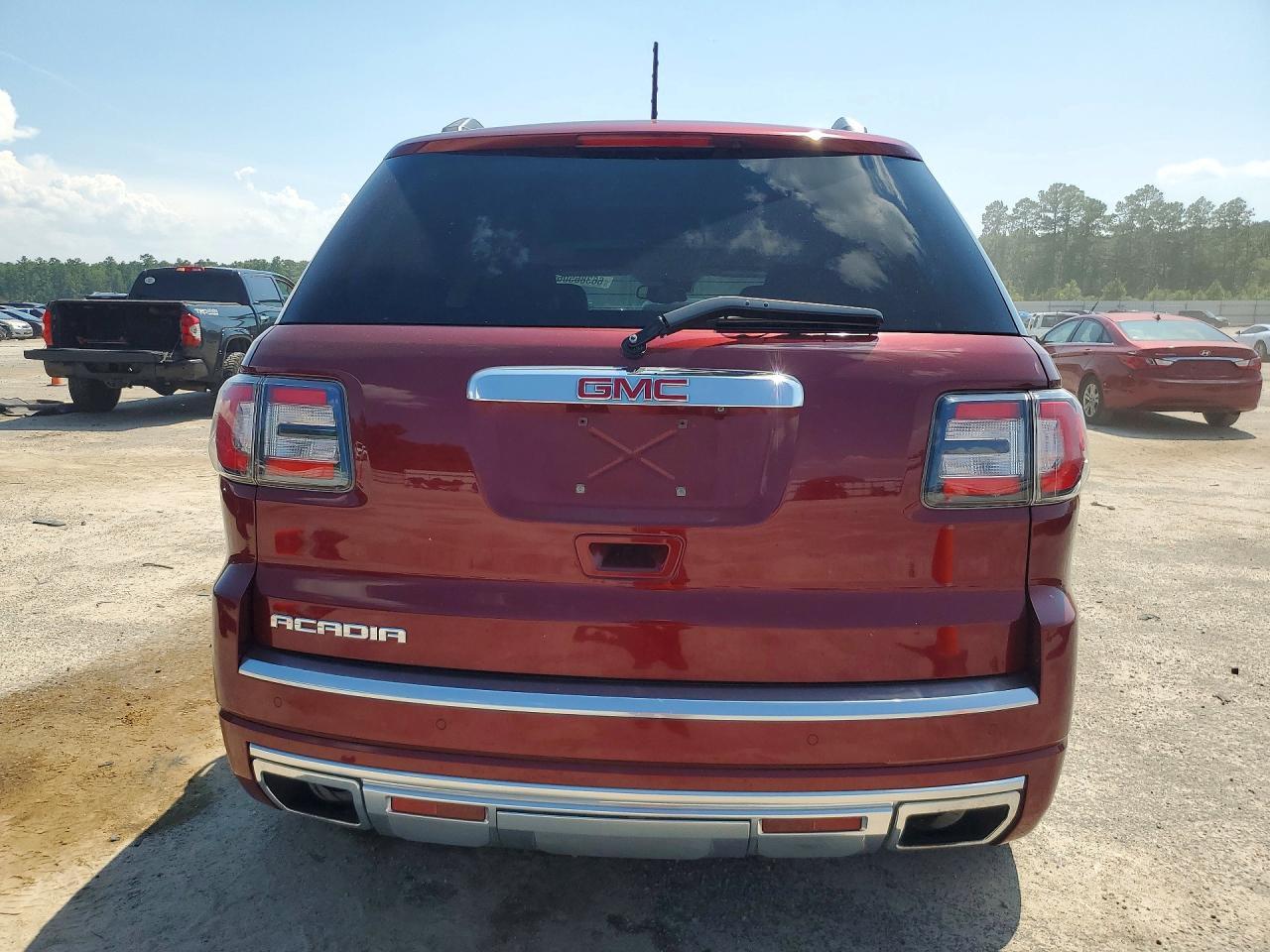 2015 GMC Acadia Denali - Фото 6