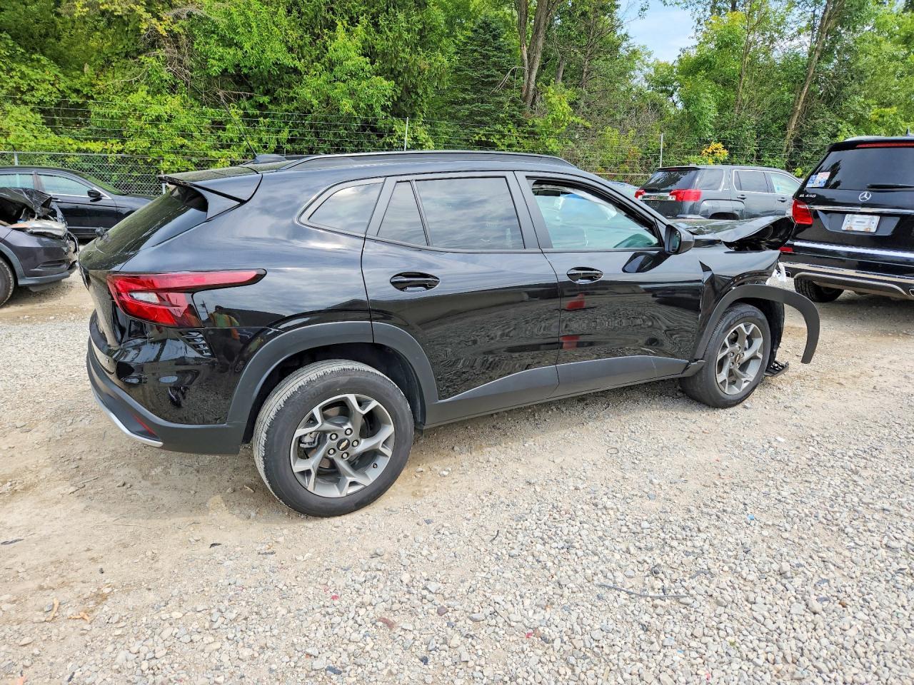 2025 Chevrolet Trax 1Lt - Image 3