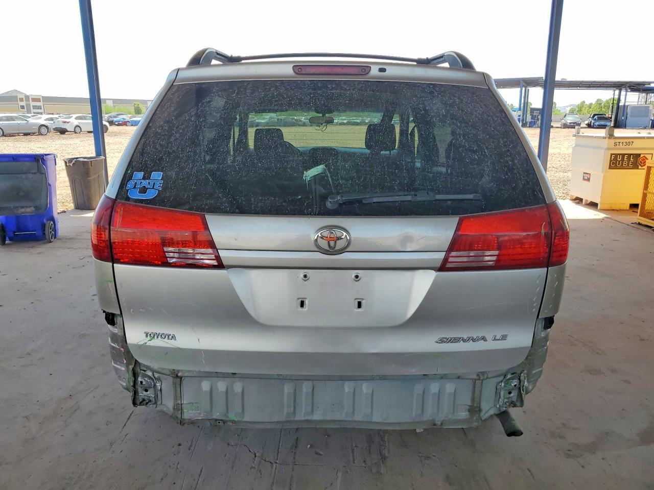 2005 Toyota Sienna Le 8 Passenger - Image 6
