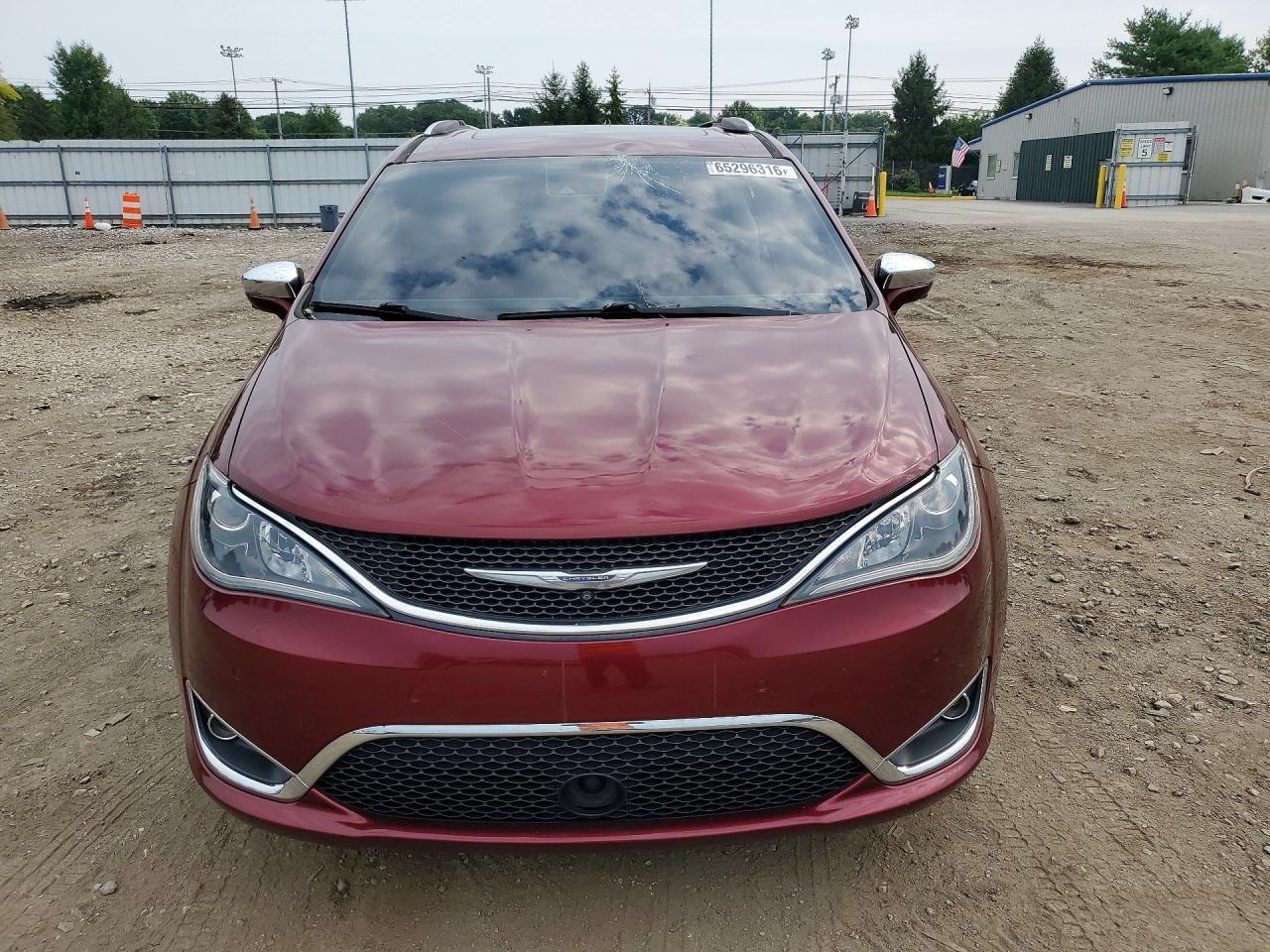 2017 Chrysler Pacifica Limited - Image 5