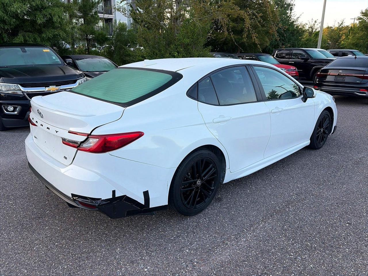 2025 Toyota Camry Se - Image 4