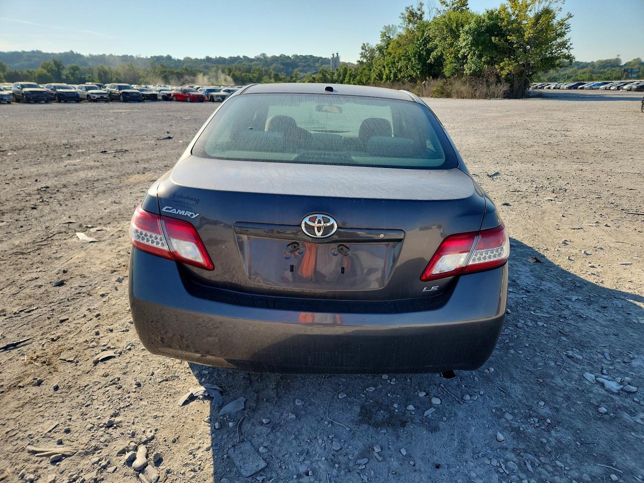 2011 Toyota Camry Le - Image 6