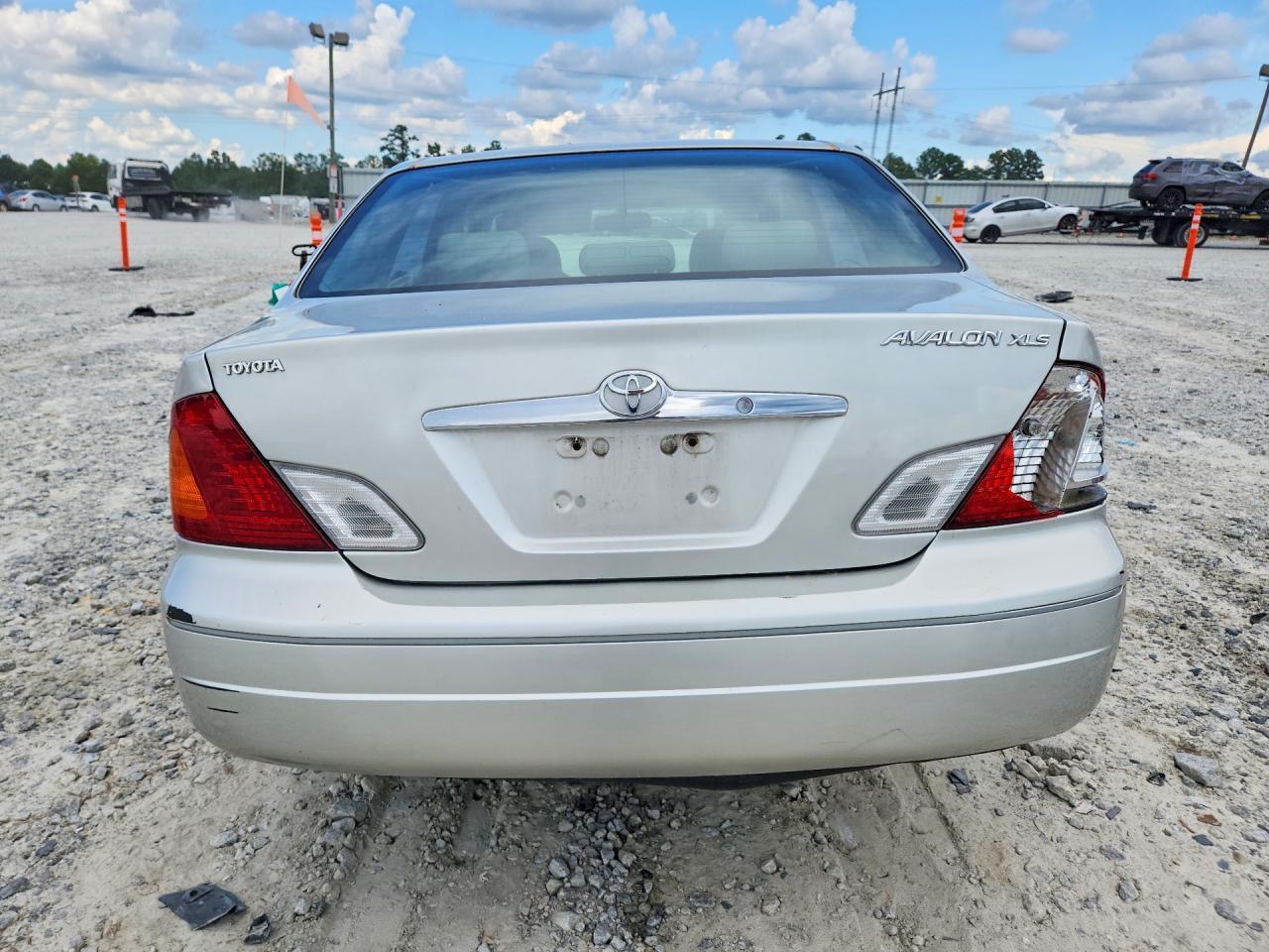 2000 Toyota Avalon Xls - Image 6