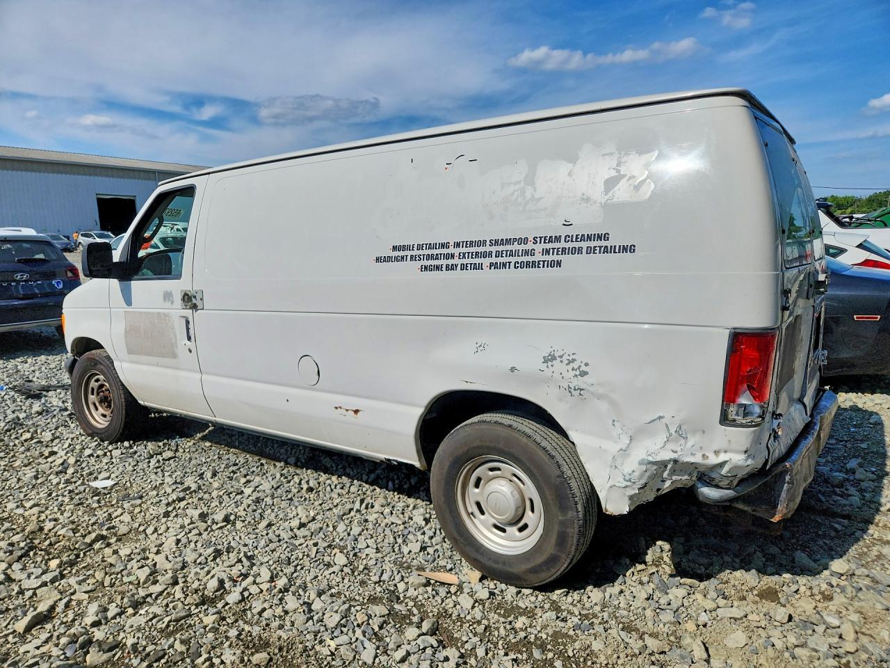 2004 Ford Econoline E150 Van - Image 2