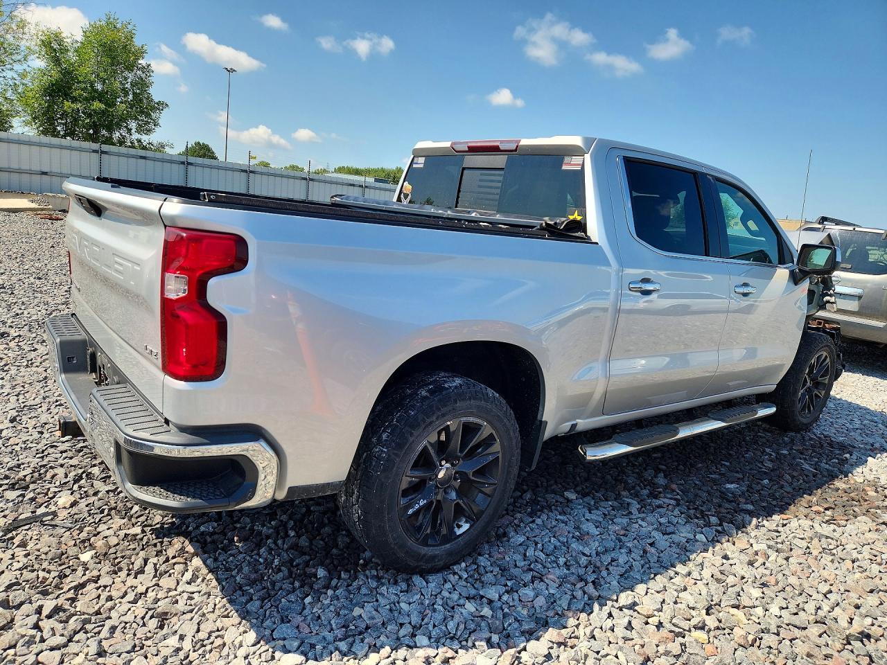 2019 Chevrolet Silverado K1500 Ltz - Image 3