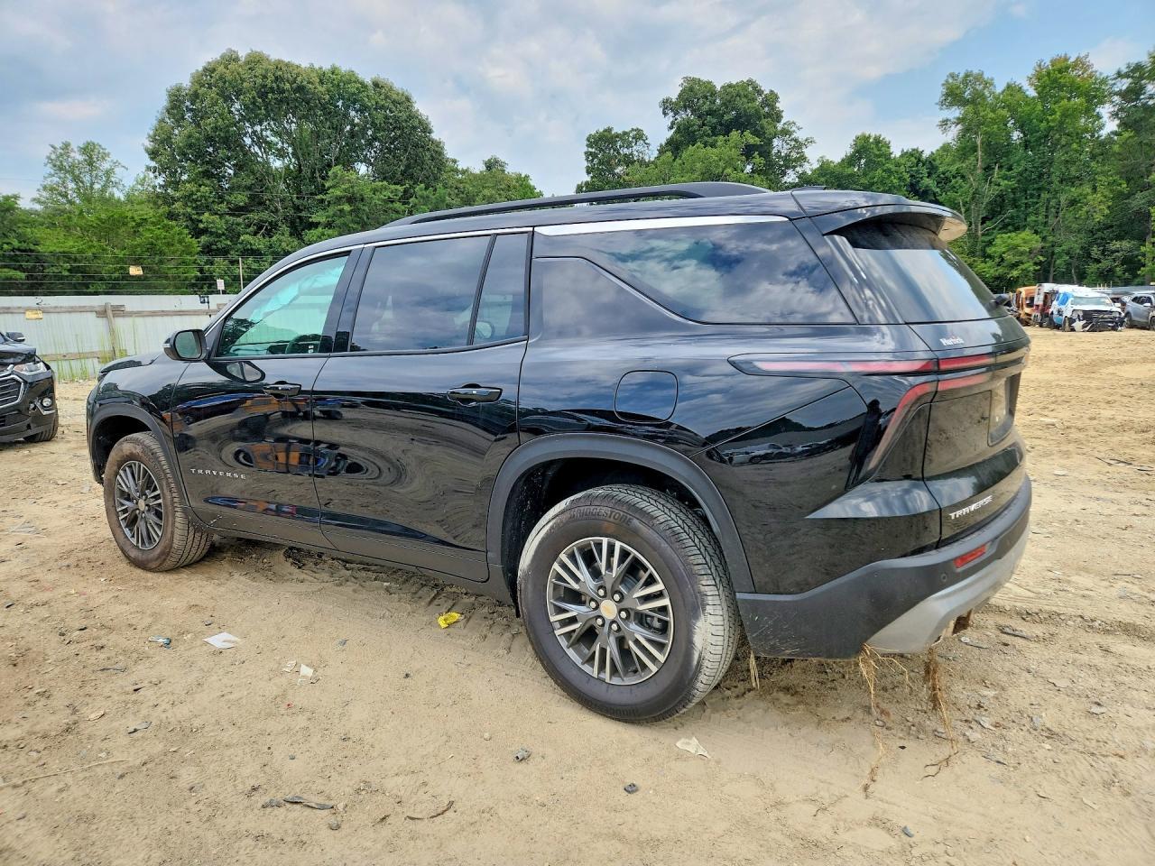 2026 Chevrolet Traverse Lt - Image 2