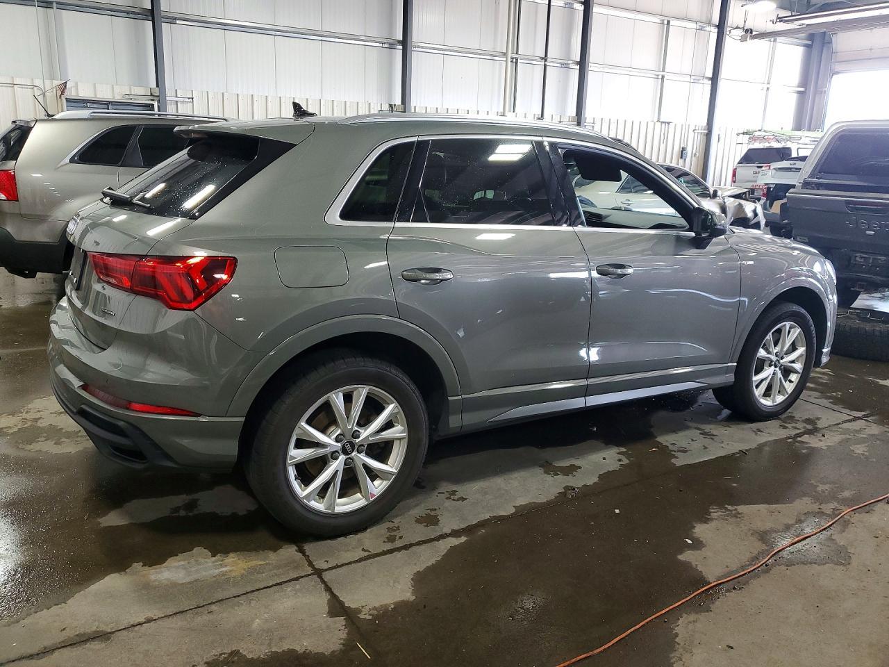 2023 Audi Q3 Premium S Line 45 - Фото 3