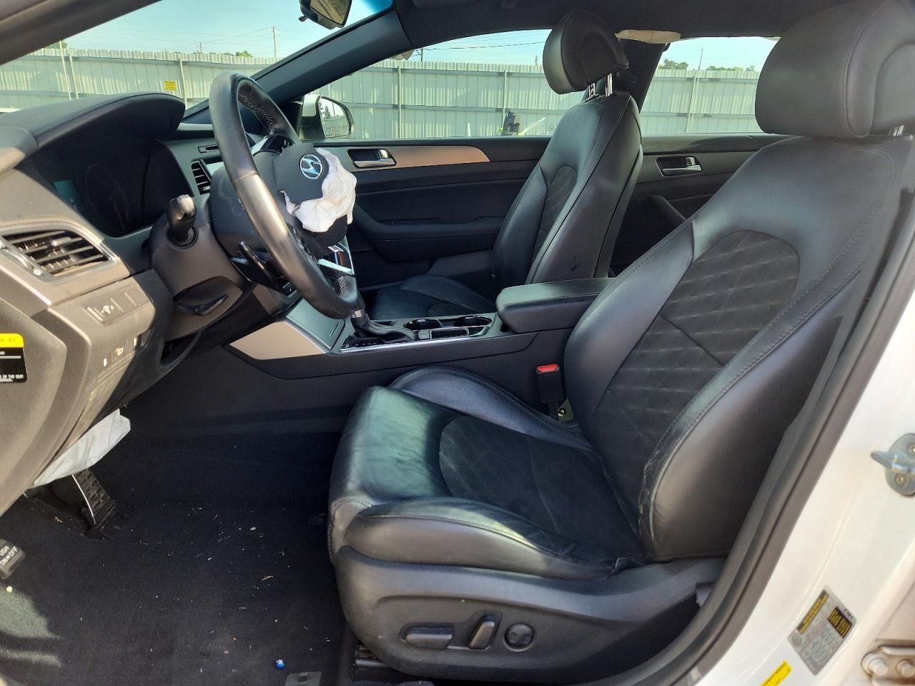 2017 Hyundai Sonata Sport 2.0T - Image 7
