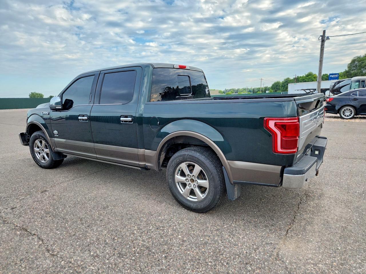 2015 Ford F150 Supercrew - Фото 2