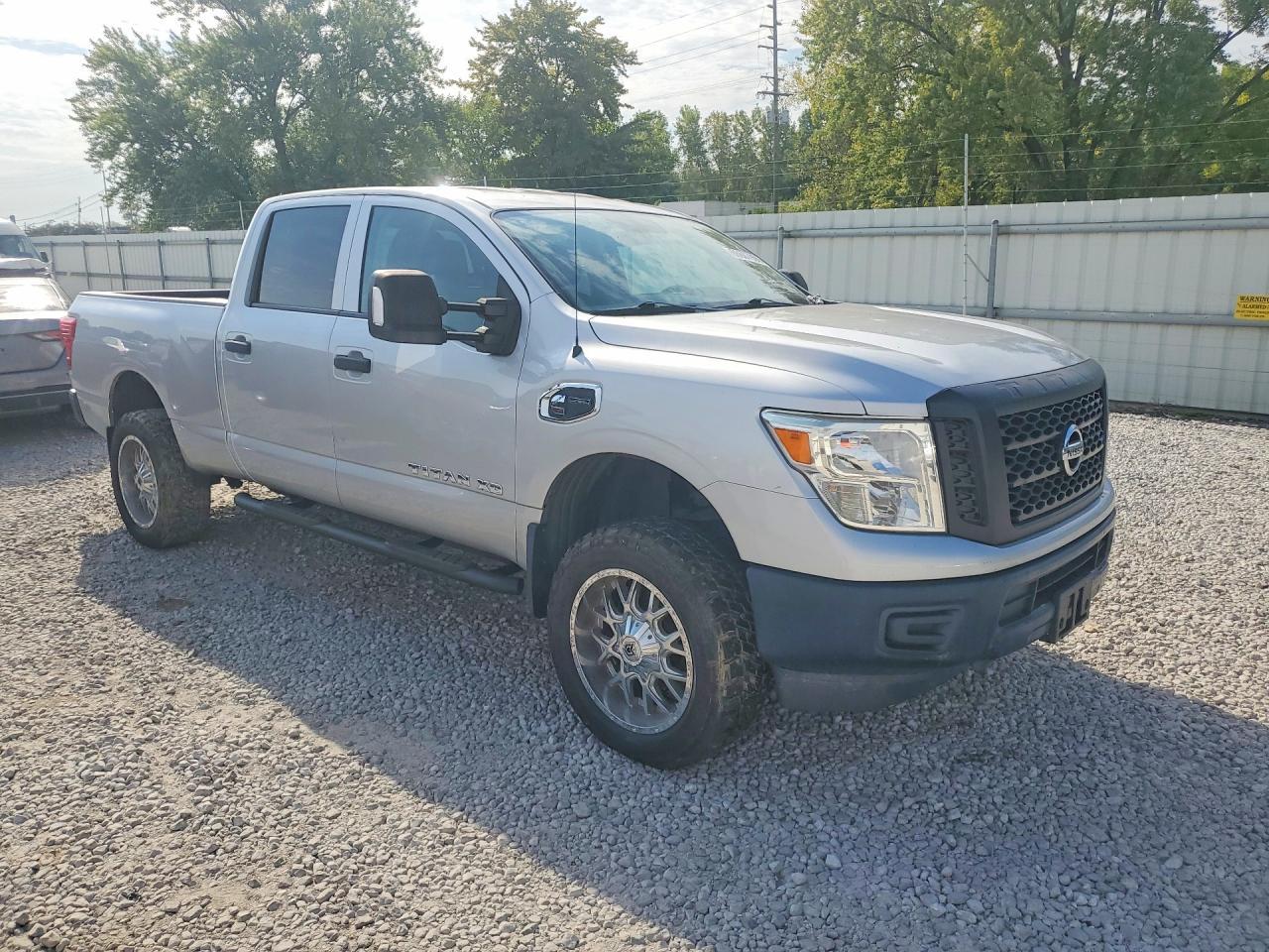 2017 Nissan Titan Xd S - Фото 4