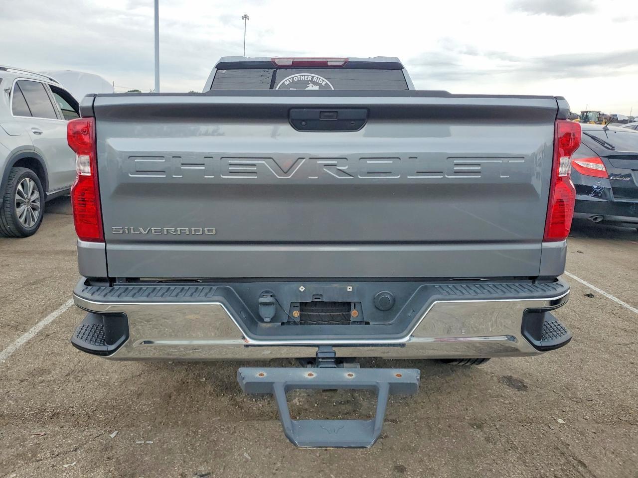 2019 Chevrolet Silverado C1500 - Image 6