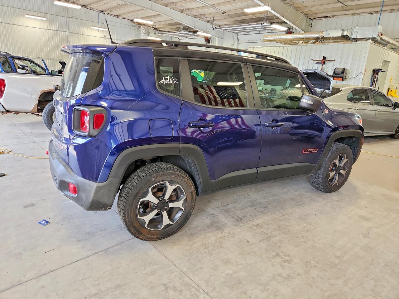 2019 Jeep Renegade Trailhawk - Image 3