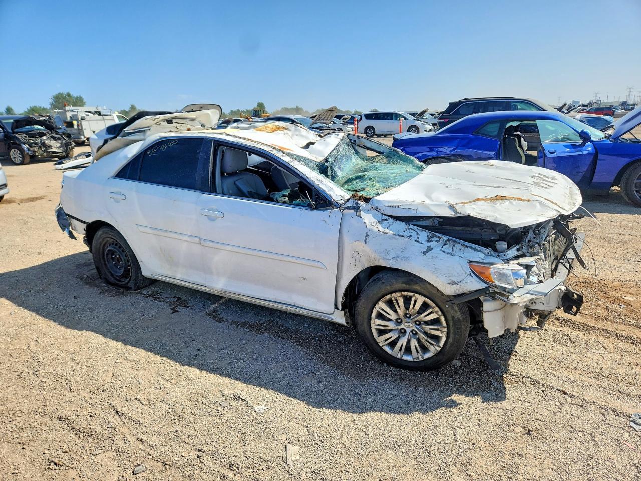 2014 Toyota Camry Le - Фото 4