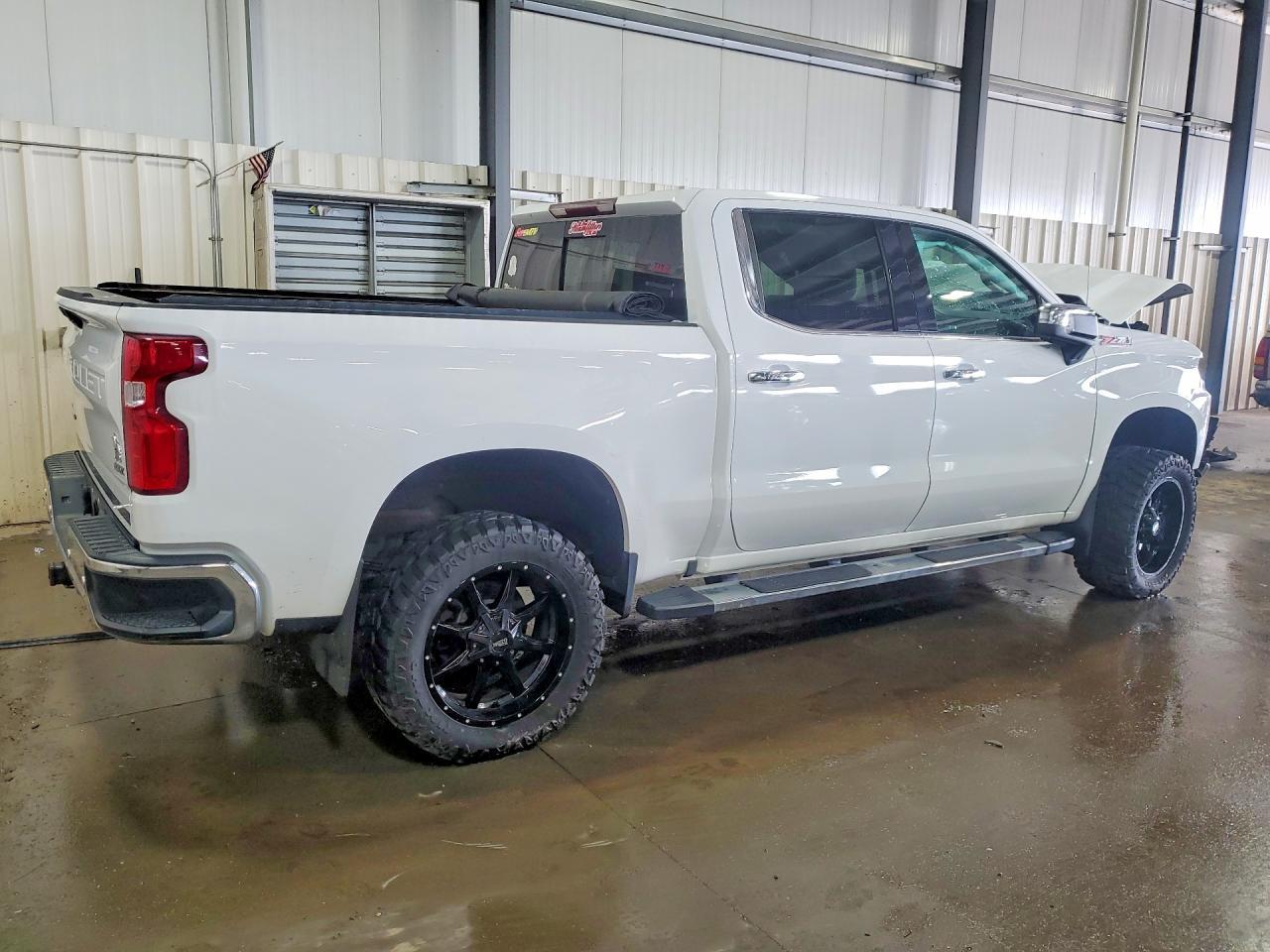 2020 Chevrolet Silverado K1500 Ltz - Фото 3