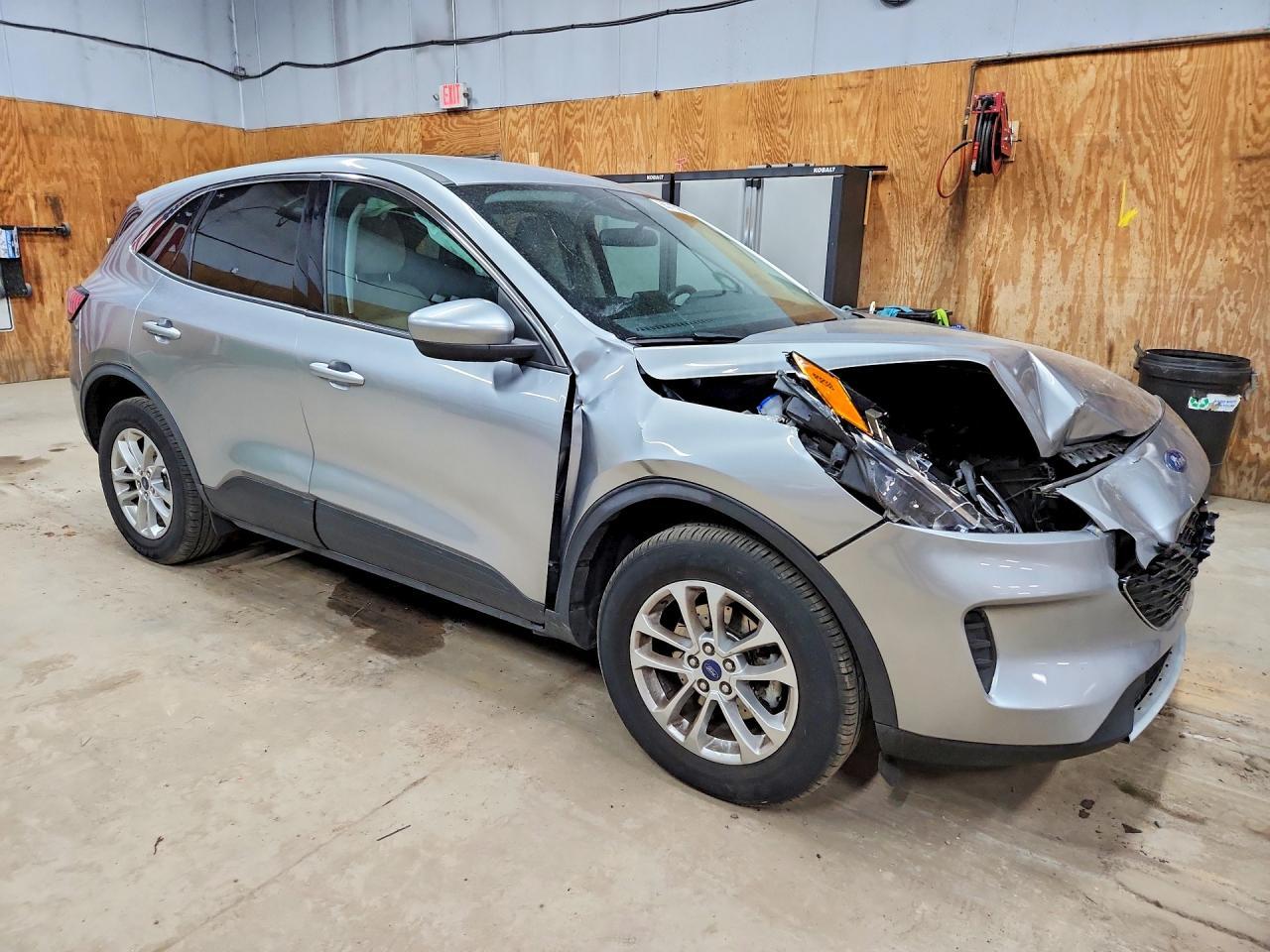 2021 Ford Escape Se - Фото 4